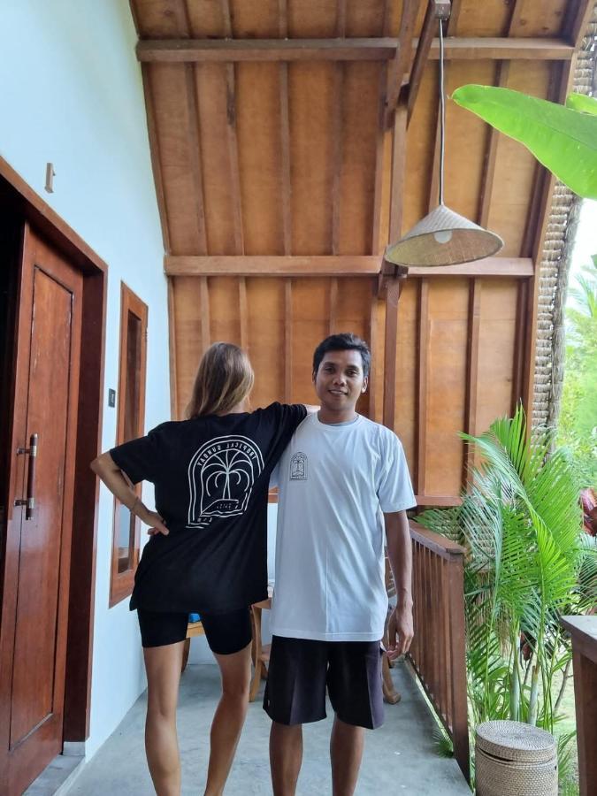 Tropical Sunday Bungalow - Surf And Stay Selong Belanak Eksteriør bilde